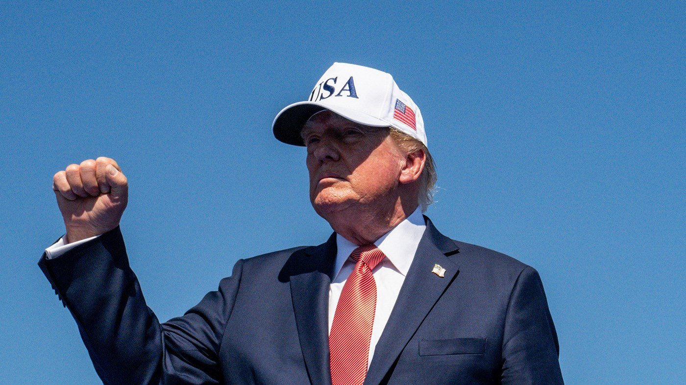 Trump to Attend Top-15 College Football Clash in Knoxville