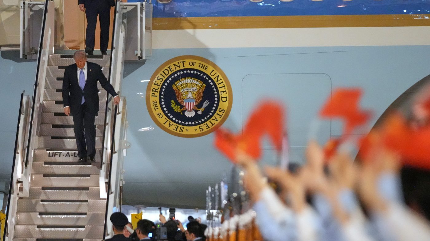 Trump Touches Down in Beijing for Critical Xi Summit Amid Trade, Iran Tensions