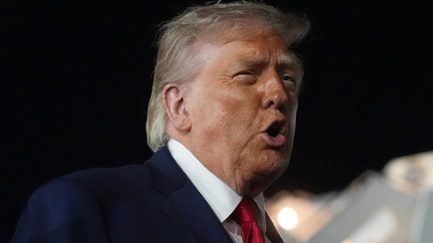 Trump Touts 'Disproportional Response' as U.S. Strikes Iran After Apache Downing