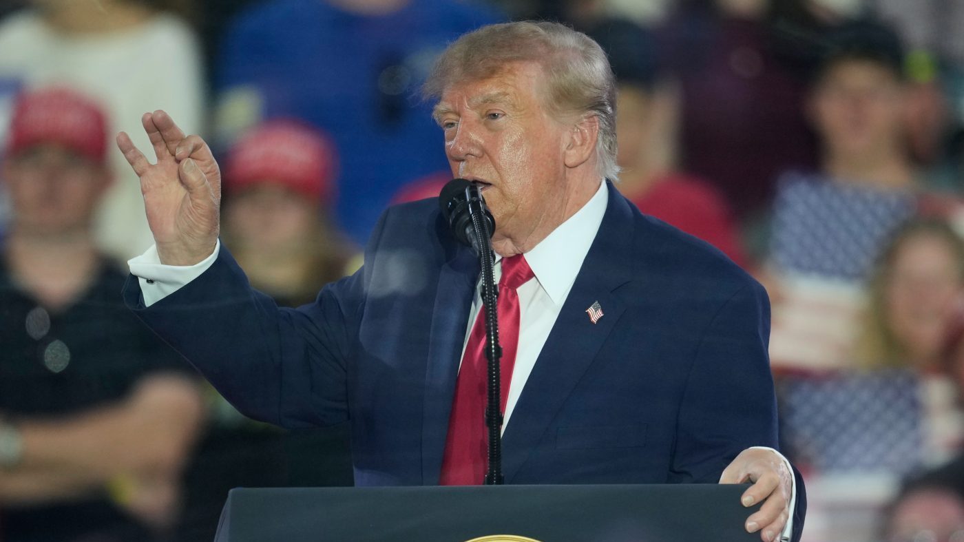 Trump Touts Reflecting Pool Progress, Installs Cameras to Deter Vandals