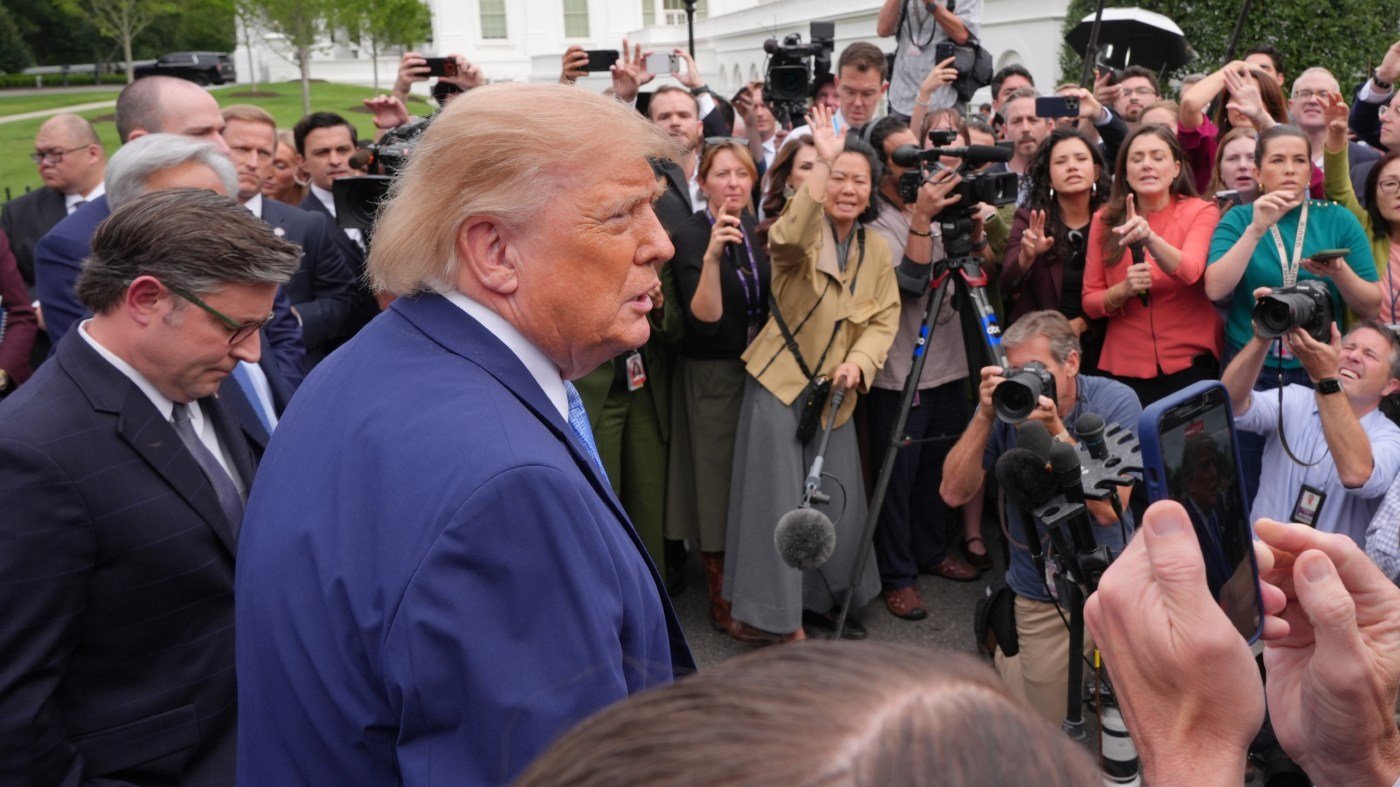 Trump Unveils Voluntary AI Safety Accord, Renames Field 'Superintelligence'