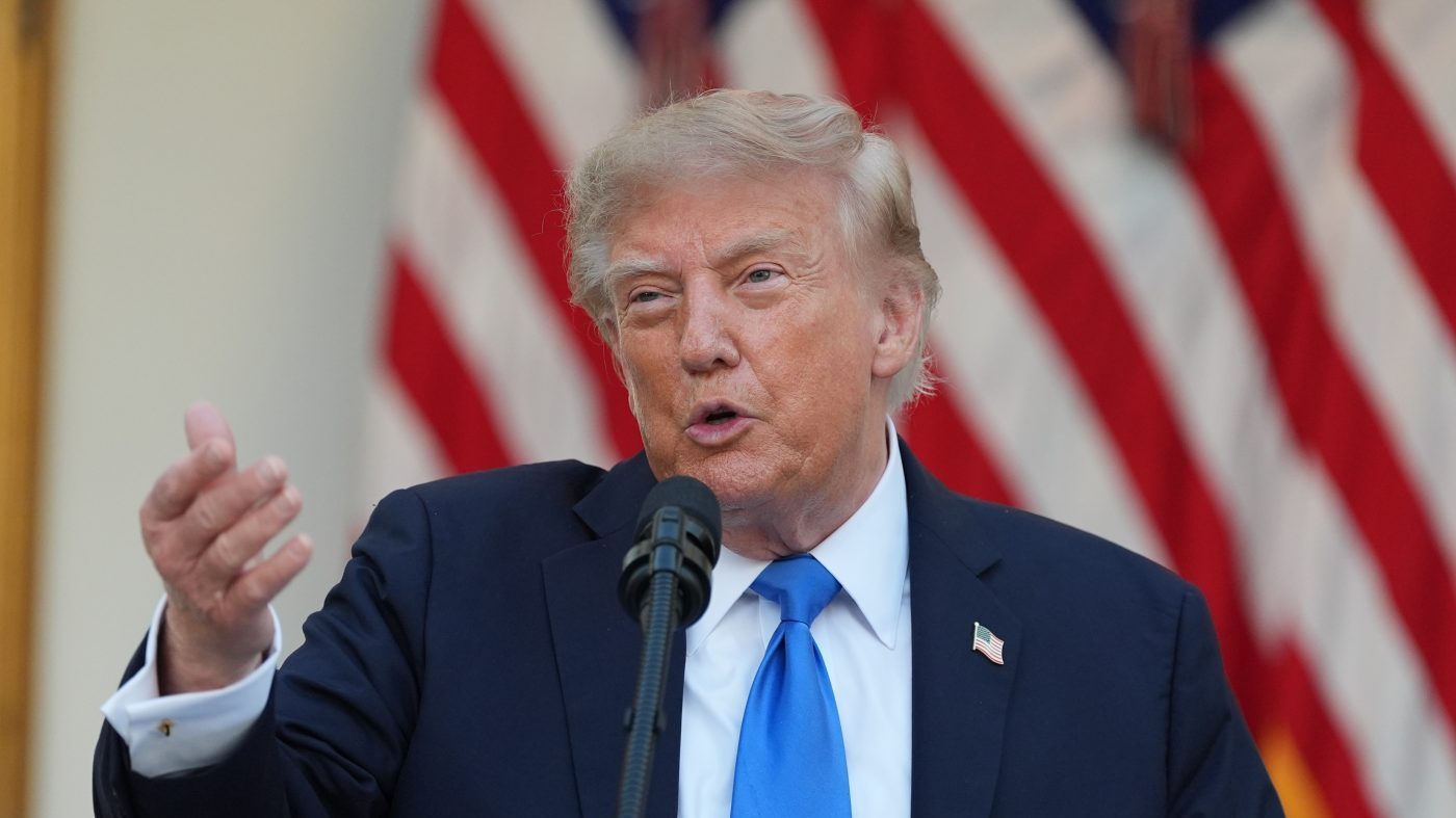 Trump vows to campaign for GOP incumbents, betting on his record