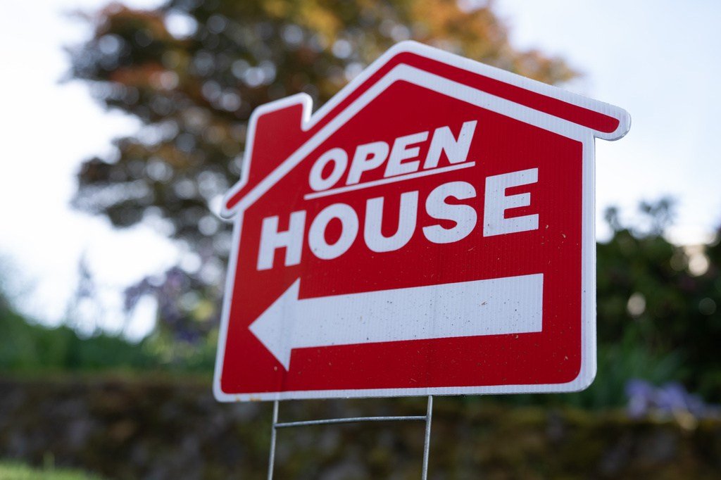 Trump Weighs Capital Gains Overhaul to Ease Housing Crunch