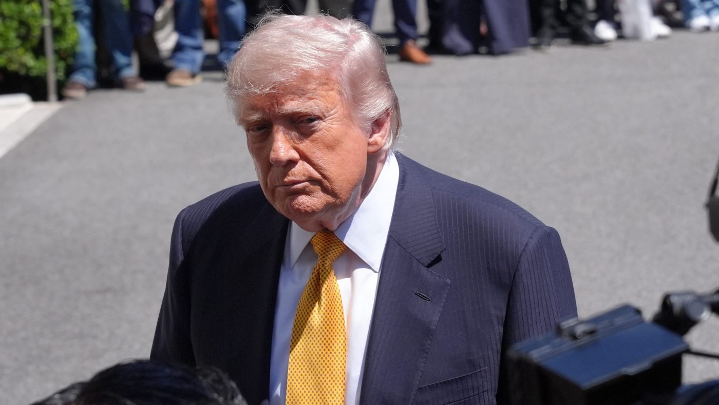 Trump Weighs 'Red Line' to End Iran Ceasefire After Rejecting Tehran's Offer