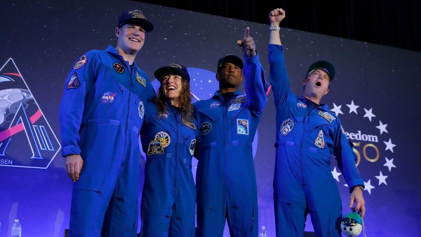 Trump Welcomes Artemis II Crew to White House Amid NASA Budget Tensions