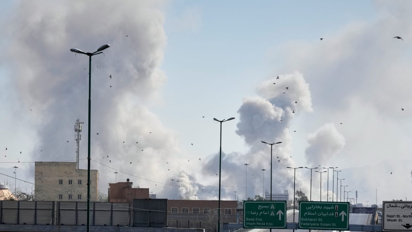 US and Iran Trade Strikes for Second Day, Talks Collapse