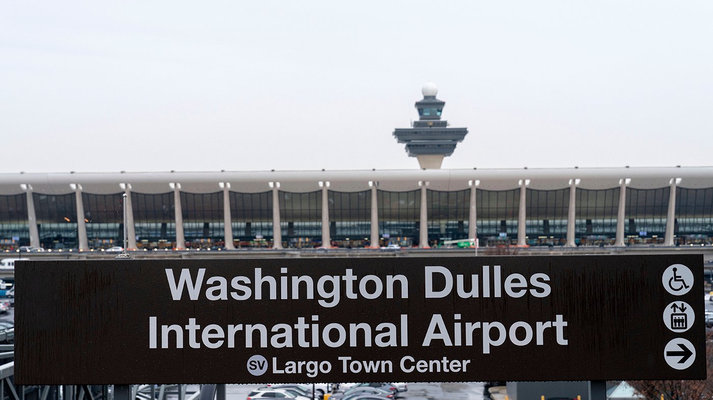US Mandates Ebola Screening at Dulles for Travelers from Three African Nations