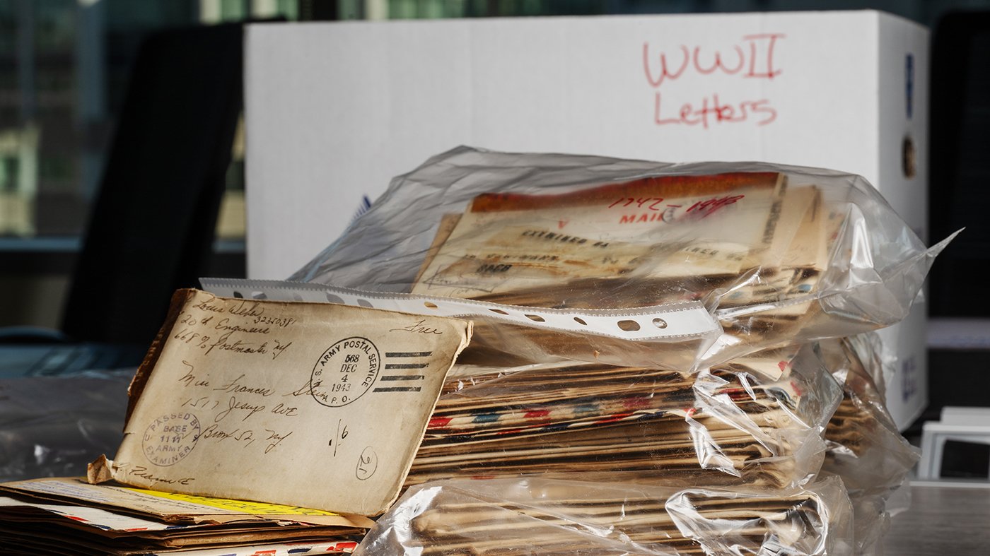 USO Digitizes WWII Soldier's Letters, Reveals D-Day Details and Military Life