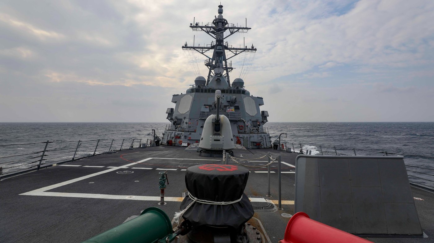 USS Higgins Loses Power After Electrical Fire in Indo-Pacific