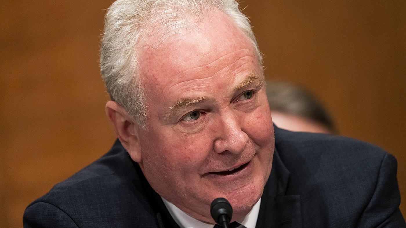 Van Hollen Backs Maine Candidate Platner, Urges Second Chances