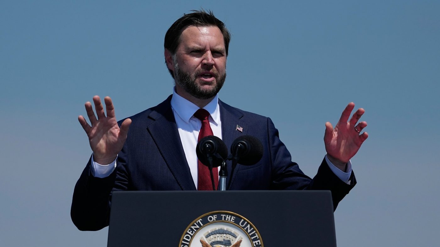 Vance returns to Ohio steel town to boost Trump's economic message