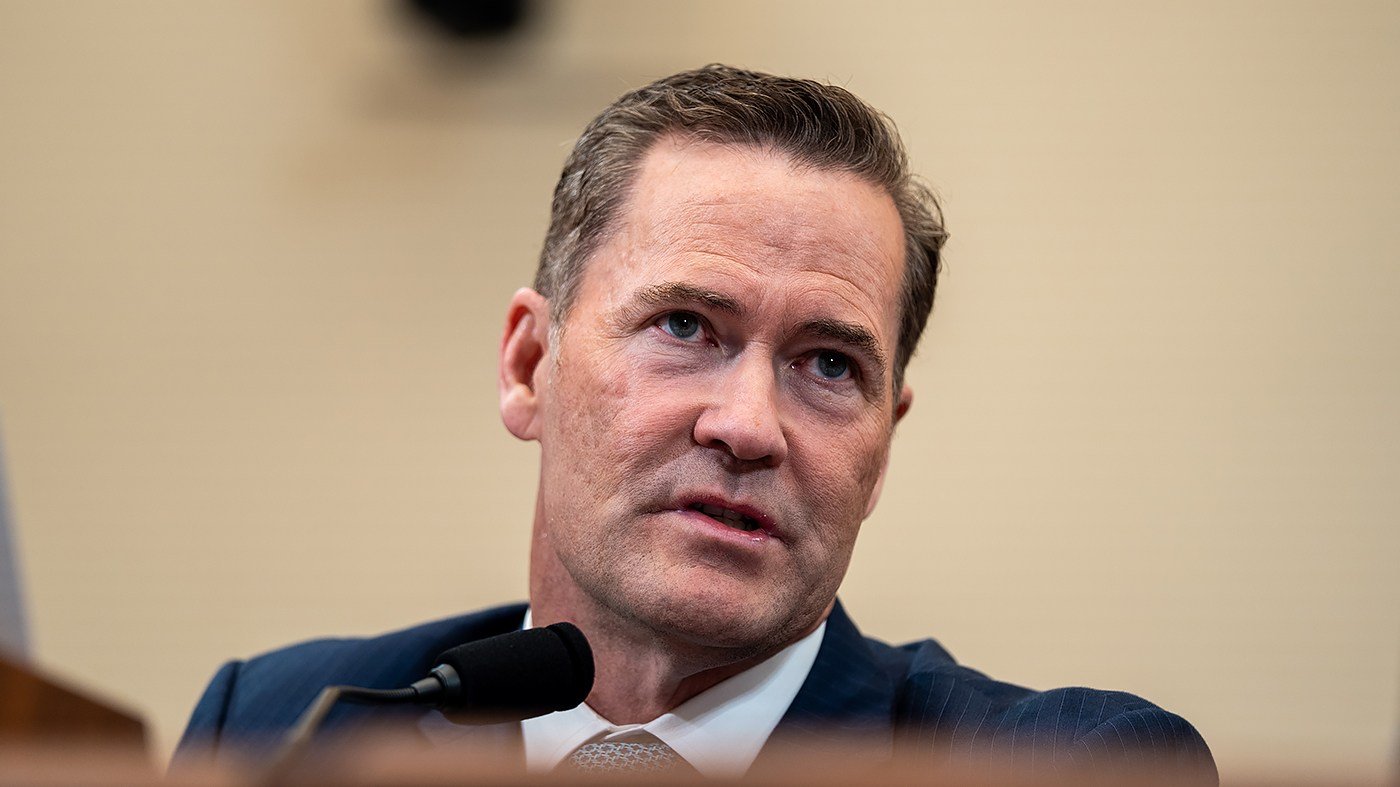 Waltz backs White House press ban, calls excluded outlets bad-faith actors