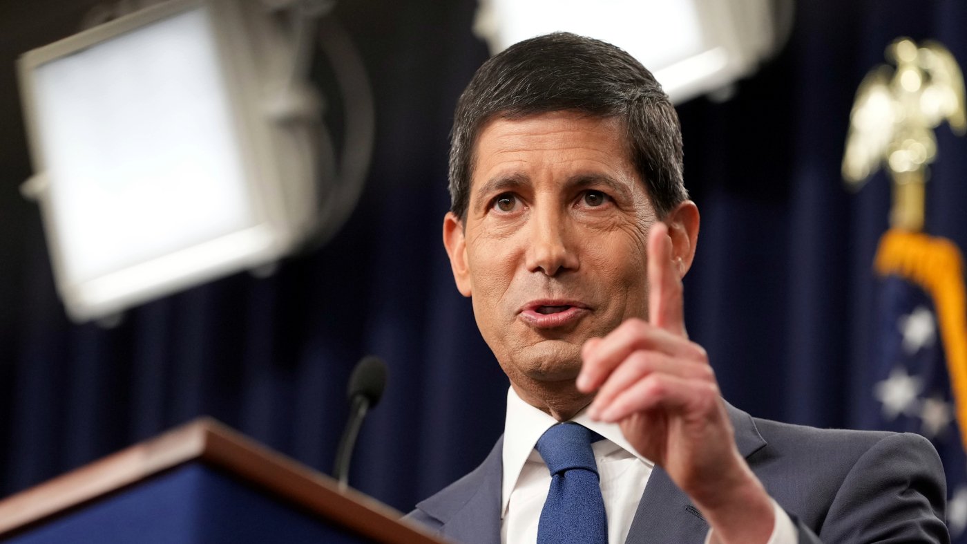 Warsh Faces Crucial Test: Can He Deliver on Fed's Inflation Vow?