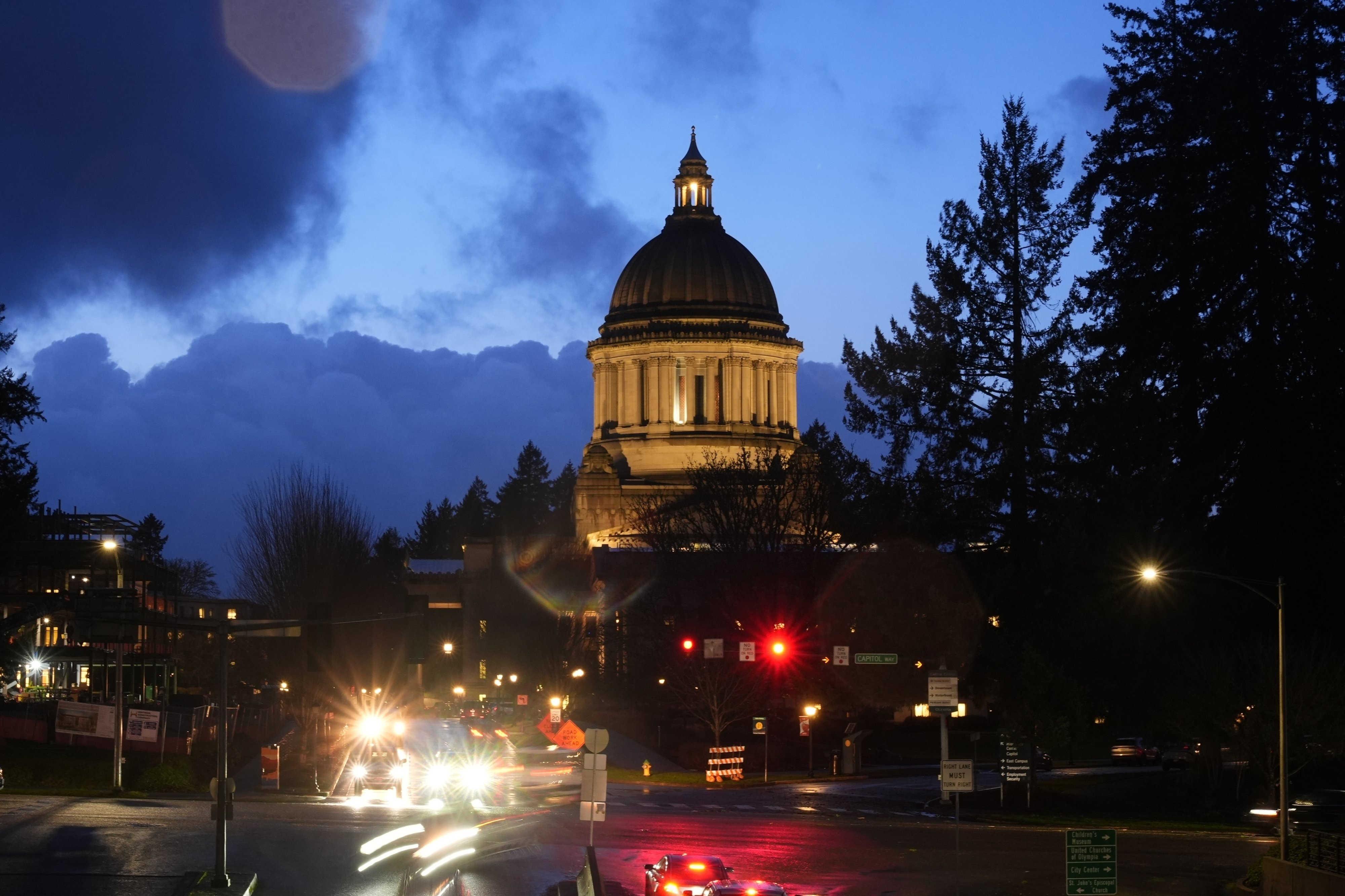 Washington's Top-Two Primary: Key Races to Watch as Polls Close