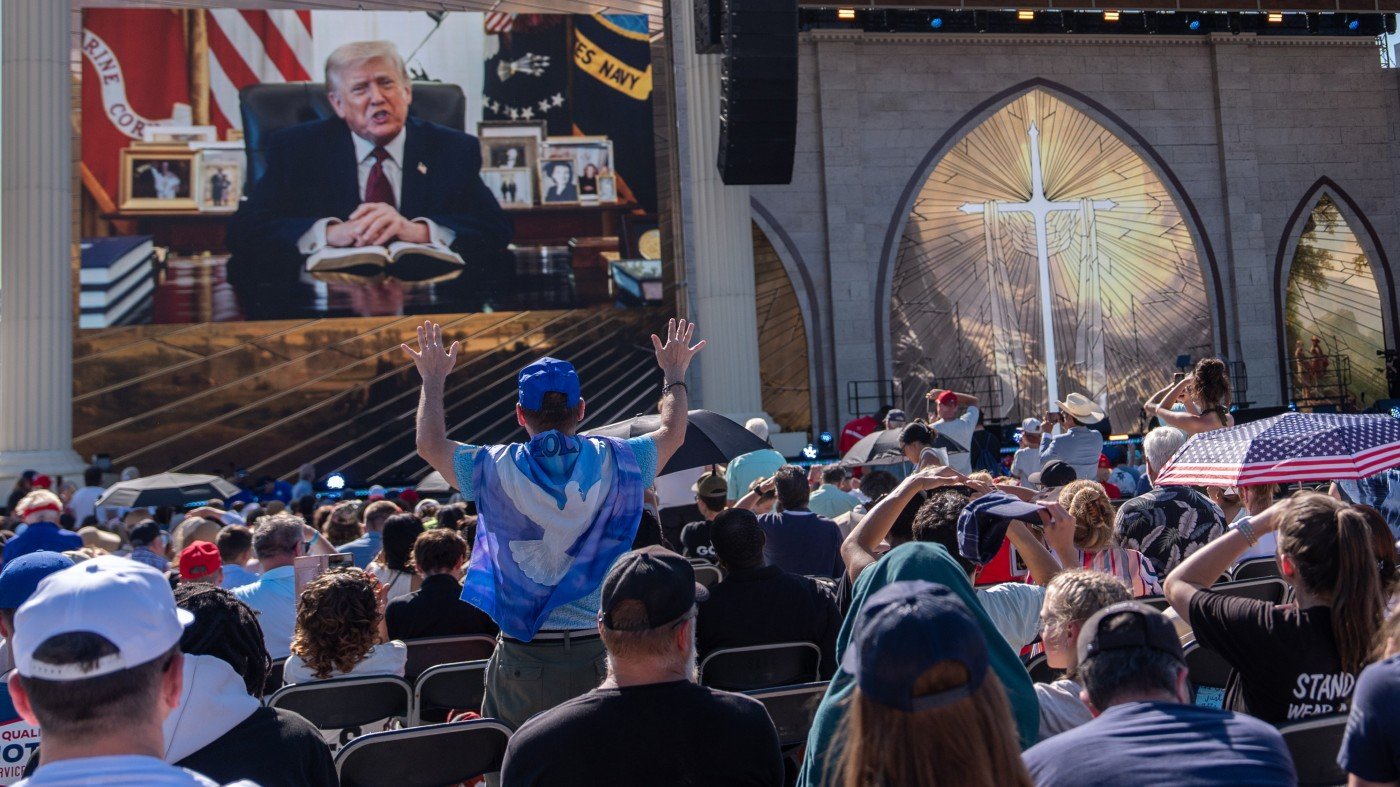 White House-Backed Prayer Rally on National Mall Sparks Church-State Firestorm