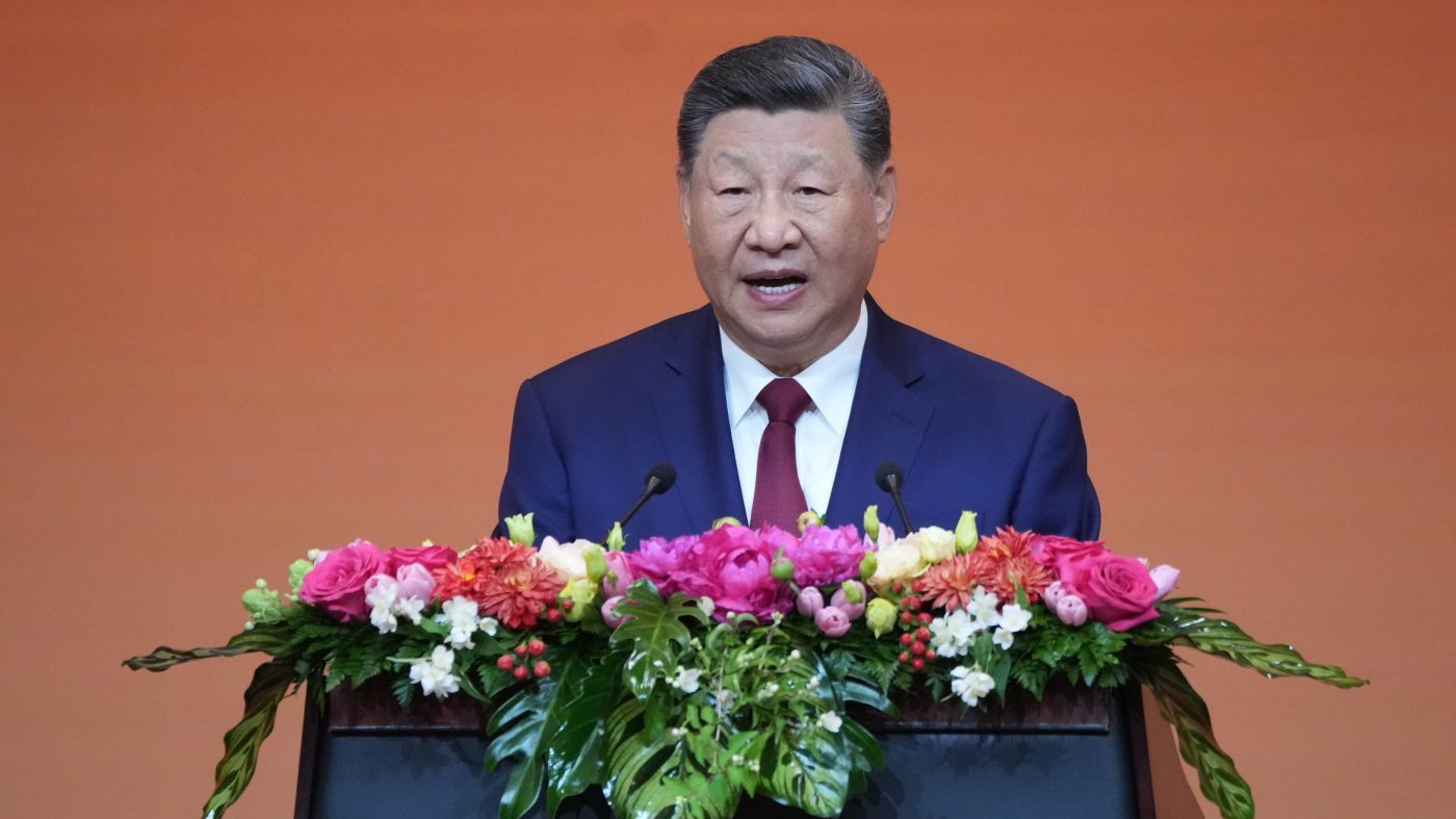 Xi Warns Trump on Taiwan: 'Fire and Water' Threatens US-China Relations